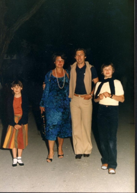 Familie 10j Grado